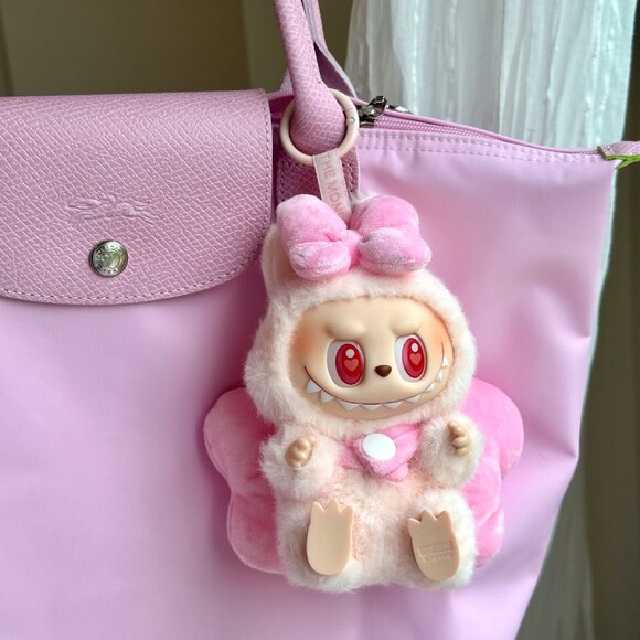 [Bundle of 2] Labubu Bow Outfit Set – Sweet Red & Pink Butterfly Look 🦋🎀 - Picture 3 of 8